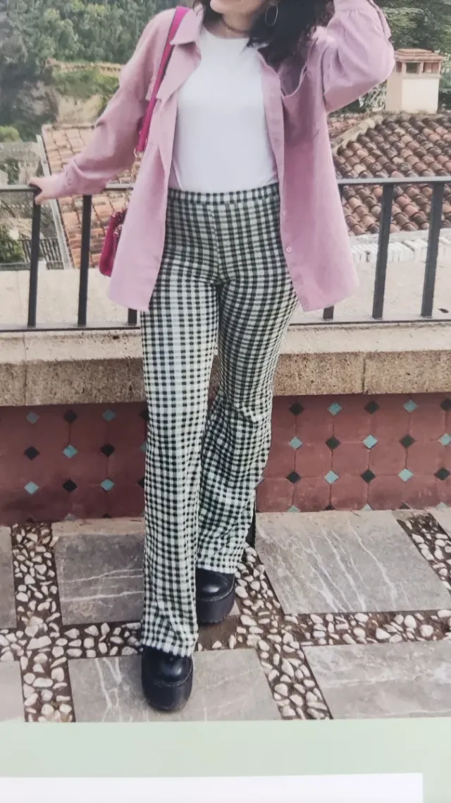 Sobrecamisa oversize de pana rosa