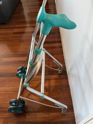 Andador Forta air con ruedas delanteras