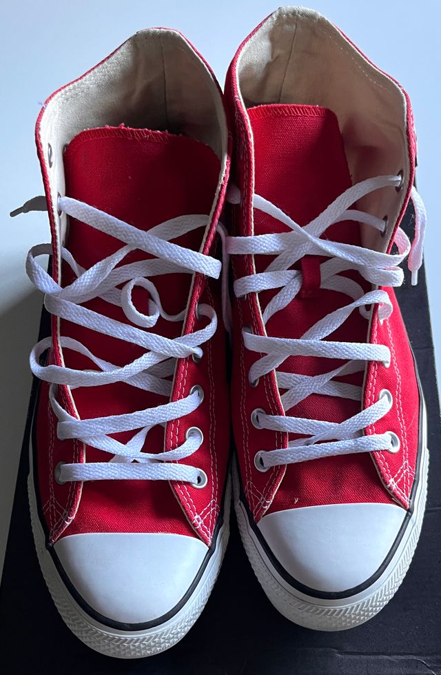 Converse Chuck Taylor Rojas Talla 44.5