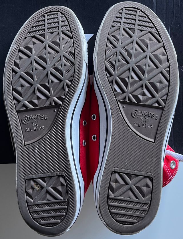 Converse Chuck Taylor Rojas Talla 44.5
