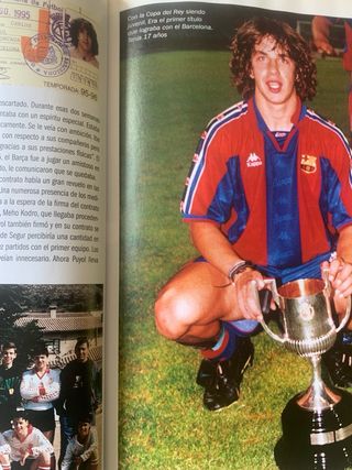 varios títulos libros del Barça