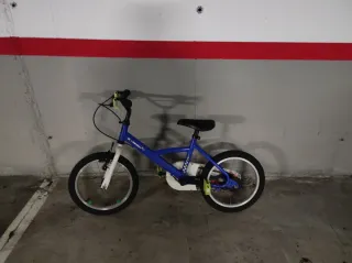 Bicicleta infantil azul