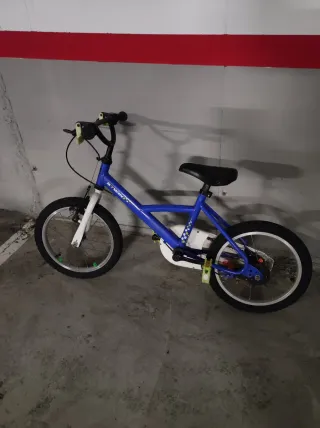 Bicicleta infantil azul