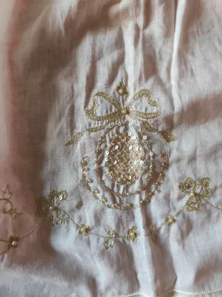 Manteleta huertana muselina bordada