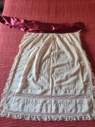 Manteleta huertana muselina bordada