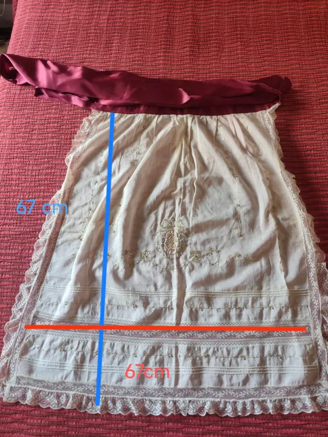 Manteleta huertana muselina bordada