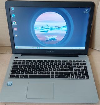 Portátil Asus X556U i5 8Gb SSD 256GB 15.6″