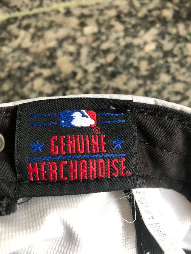 Gorra New Era NY nueva i origin ajustable plateada