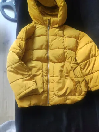 Chaqueta acolchada niña amarilla T.8/9 años