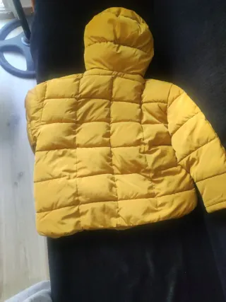 Chaqueta acolchada niña amarilla T.8/9 años