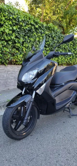 Yamaha Xmax 250 ABS. Full equip.