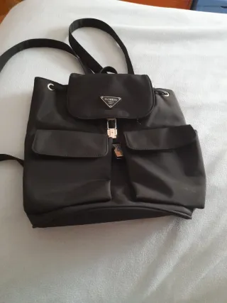 Mochila Negra.