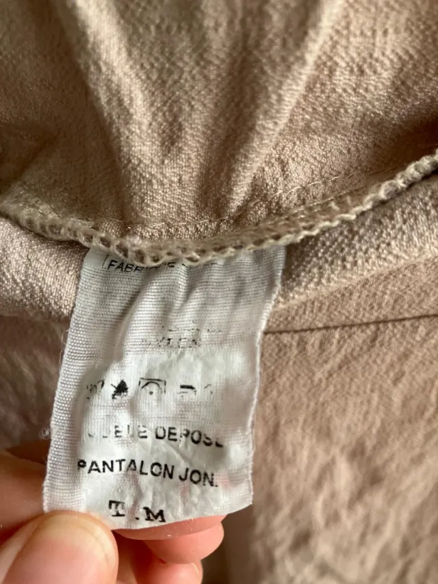 Pantalón beige Talla M