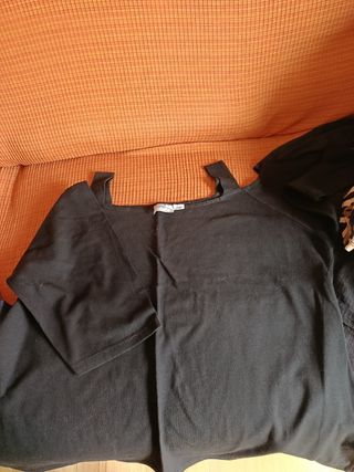 Camiseta negra manga media