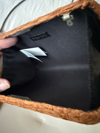 Bolso cartera marrón con flecos