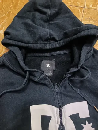 Chaqueta DC Shoes 00s Negra Logo Frontal