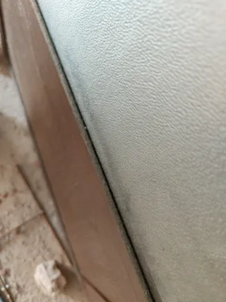 Puerta aluminio y madera