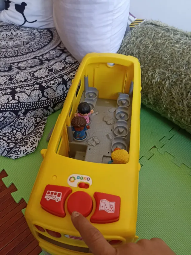 Autobús Fisher-Price con luces y canciones