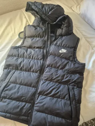 Chaqueta Nike Negra con Capucha