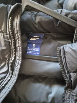 Chaqueta Nike Negra con Capucha