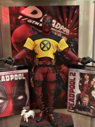 Hot Toys Deadpool 2 Figura 1/6