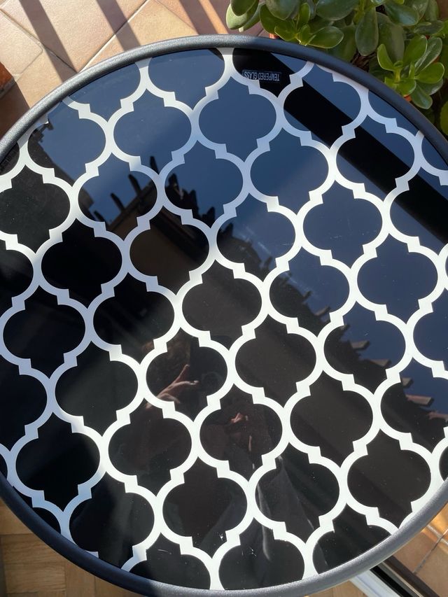 Mesa auxiliar redonda plegable