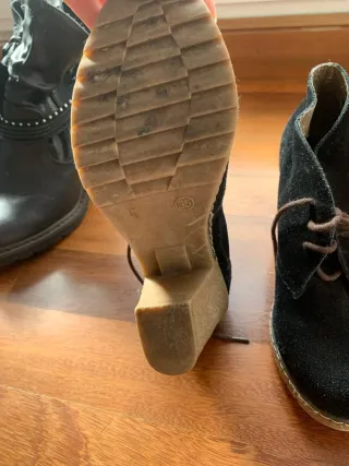 2 pares de botines (tallas 35 y 36)