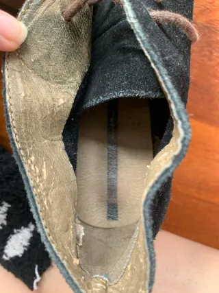 2 pares de botines (tallas 35 y 36)