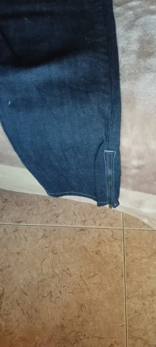 Pantalón vaquero Naf Naf azul talla 40 Cremallera