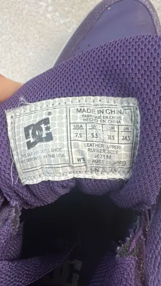 Zapatillas Botas DC Moradas y Plateadas