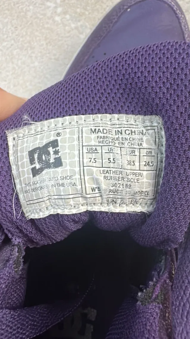 Zapatillas Botas DC Moradas y Plateadas