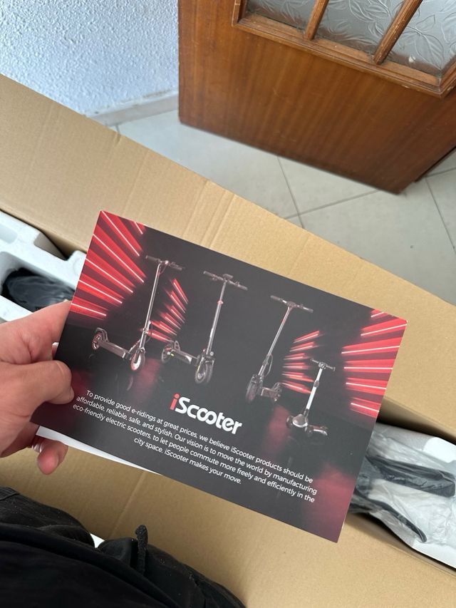 Patinete Eléctrico iScooter i9 sin usar