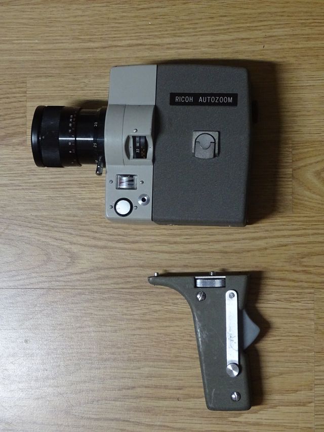 Cámara de cine vintage Ricoh Autozom