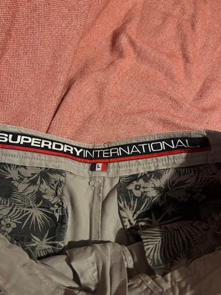 Bermudas Volcom y Dickies Talla 33