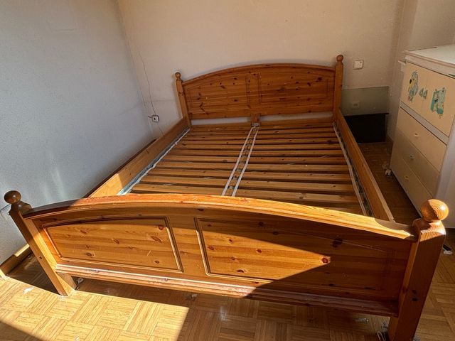Estructura de cama de madera