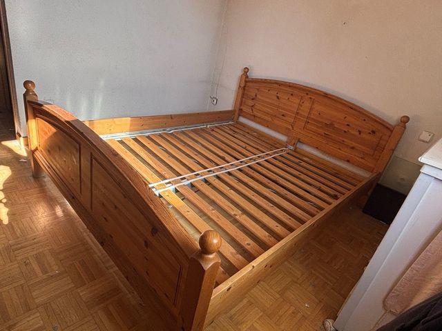 Estructura de cama de madera