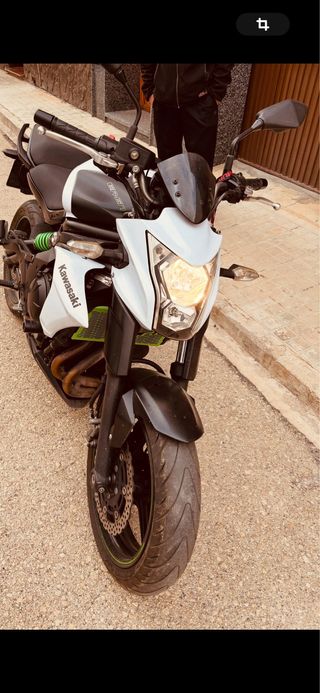 Moto Kawasaki ER6N 650