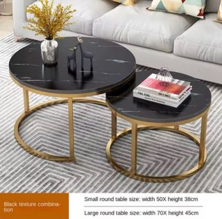 Set di 2 tavoli rotondi in marmo nero/oro