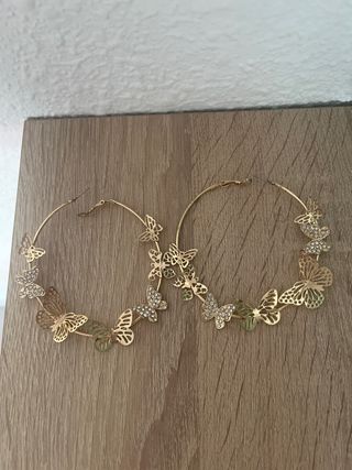 Pendientes aro mariposas dorados