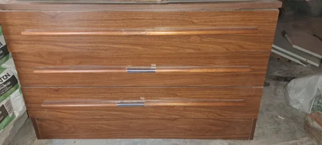 Cómoda y Mesita de Noche Madera y Metal