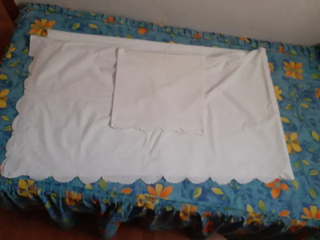 Juego sábanas blancas bordadas, cama 135cm
