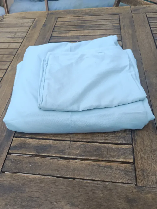 Funda nórdica azul celeste para cama de 90 cm.