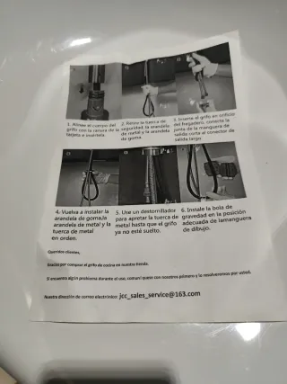 Grifo de cocina metálico