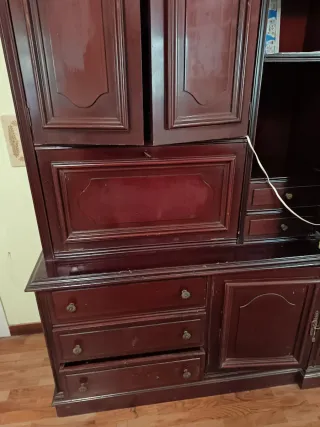 Armario de salón madera y cristal