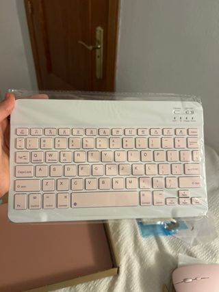 Teclado y Ratón Inalámbrico Rosa para tablet