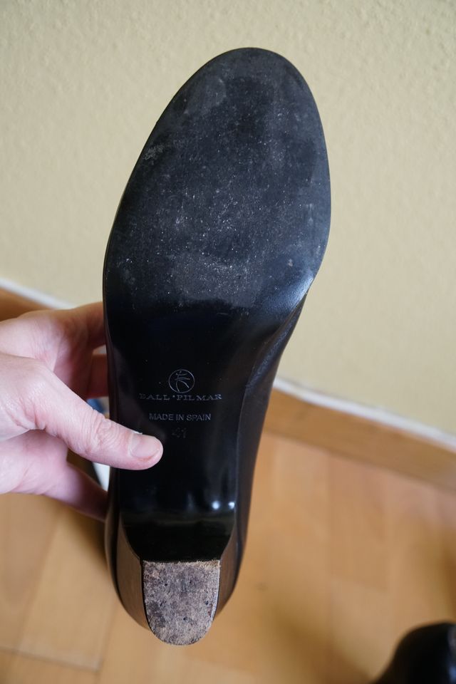 Zapatos sevillanas o flamenco negros sin chapa