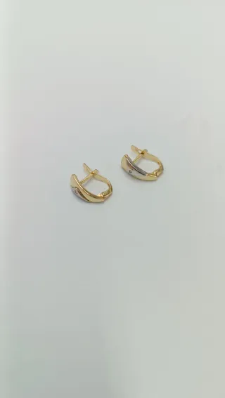 Pendientes de oro de 18kt.