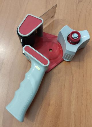 Dispenser nastro adesivo per imballaggio