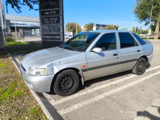 Ford Escort 1998 - se vende tal cual