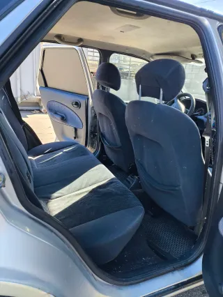 Ford Escort 1998 - se vende tal cual